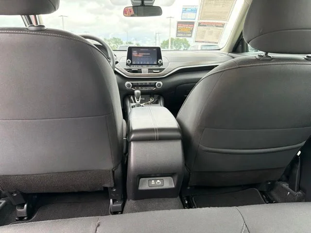 Used 2025 Silver Nissan 2.5 SV image 21