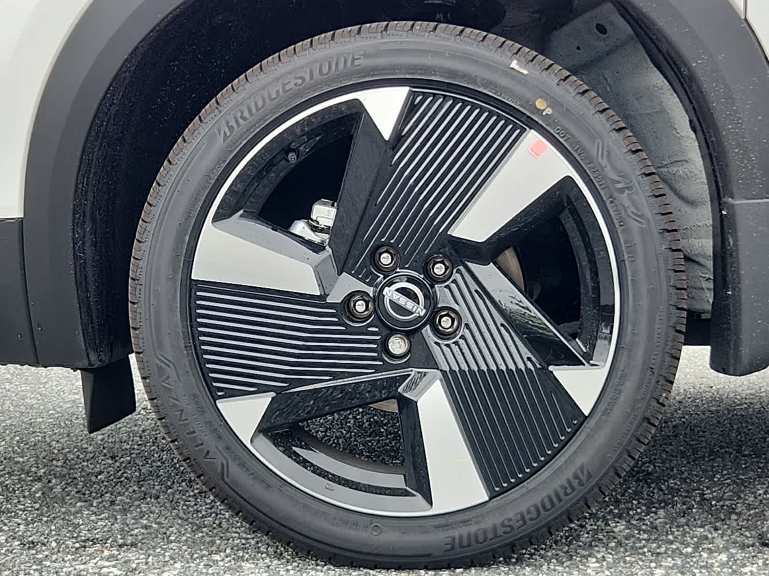 2025 Nissan Kicks SR - Photo 6