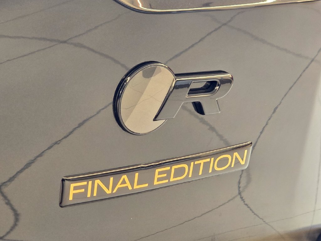 New 2024 Santorini Black Jaguar P575 R75 FINAL EDITION image 19