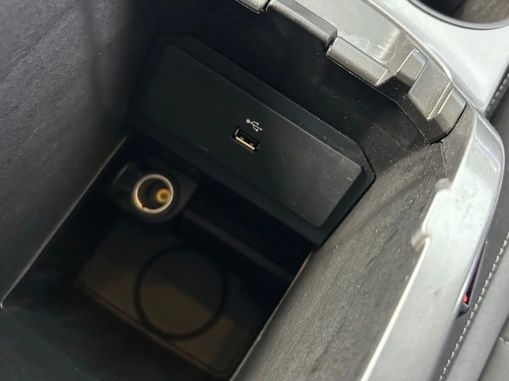 Used 2016 Gray Ford SE image 23