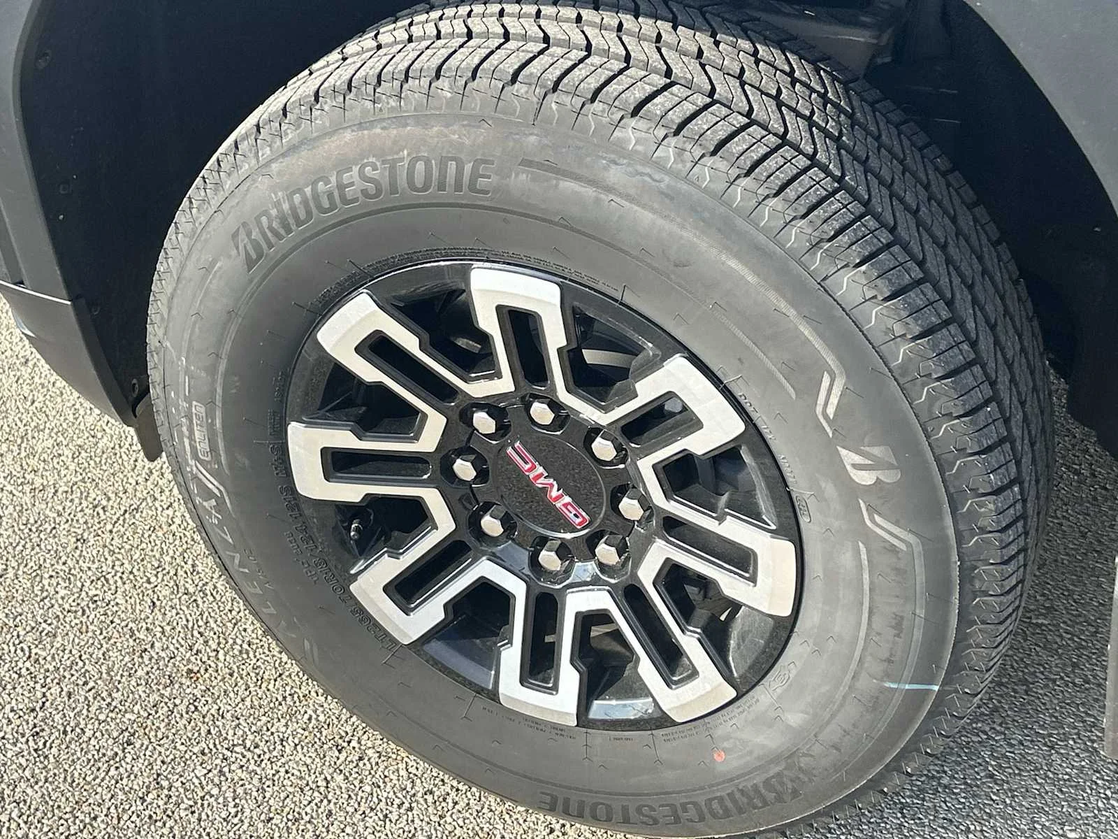 2026 GMC Sierra EV Elevation - Photo 10