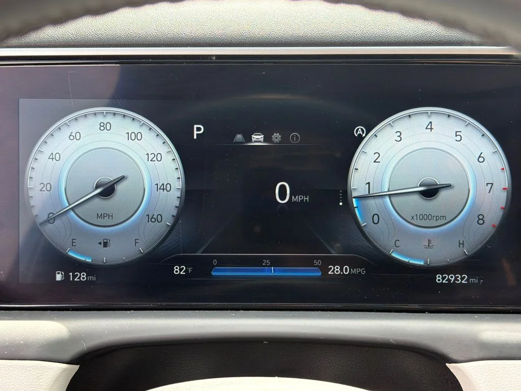 Used 2023 Gray Hyundai SEL image 27
