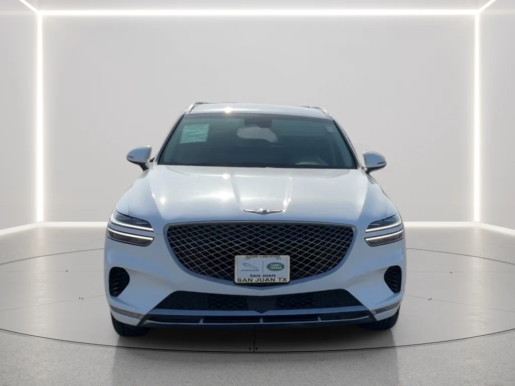 Used 2025 White Genesis 2.5T image 2