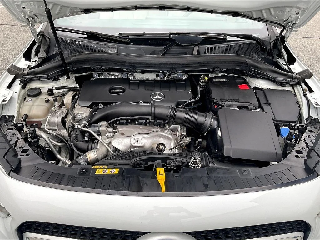 Used 2023  Mercedes-Benz GLA 250 image 29