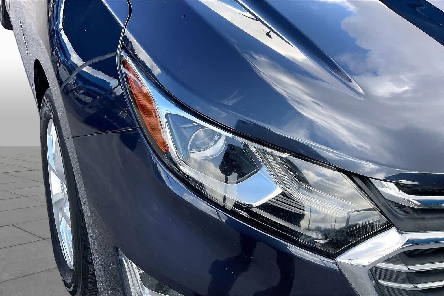 Used 2019 Storm Blue Metallic Chevrolet Premier image 27