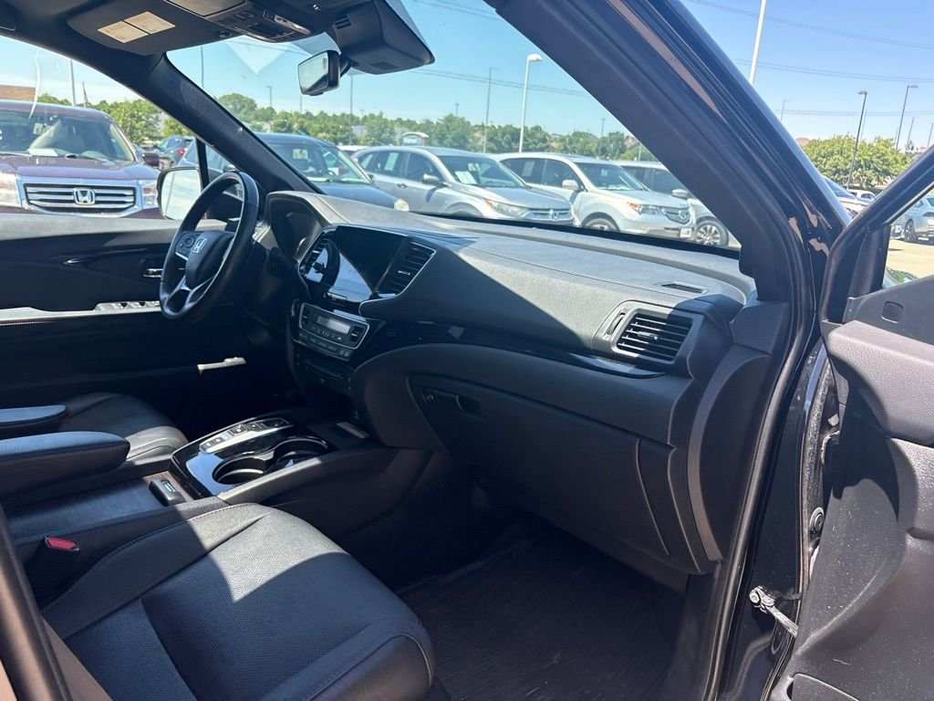Used 2021 Black Honda Black Edition image 26