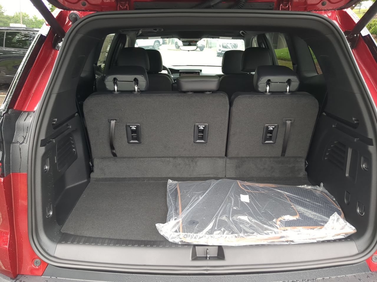 2026 GMC Acadia AT4 - Photo 26