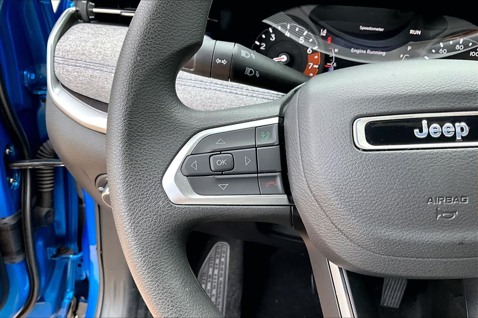Used 2025 Hydro Blue Pearlcoat Jeep Sport image 24