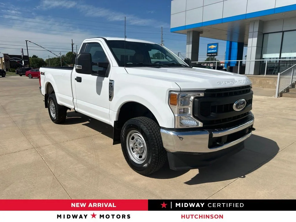 Used 2022 White Ford XL image 1