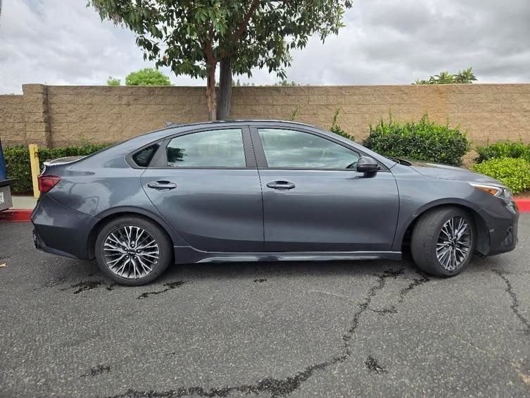 Used 2024 Gray Kia GT-Line image 6