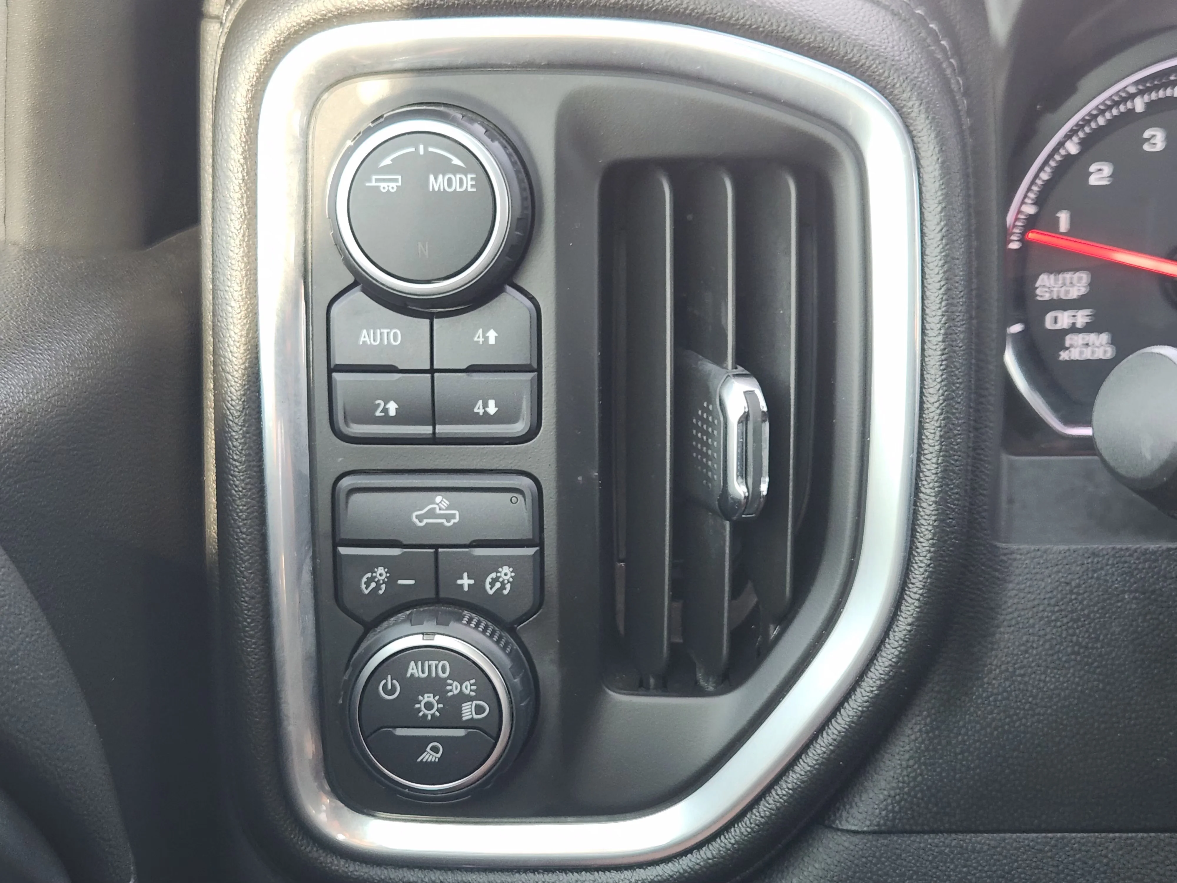 Used 2020 Shadow Gray Metallic Chevrolet LT Texas Edition image 23