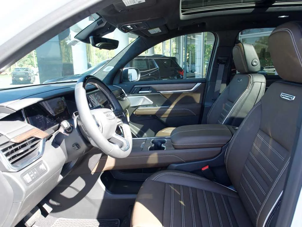 New 2027 Glacier White Tricoat GMC Denali Ultimate image 6
