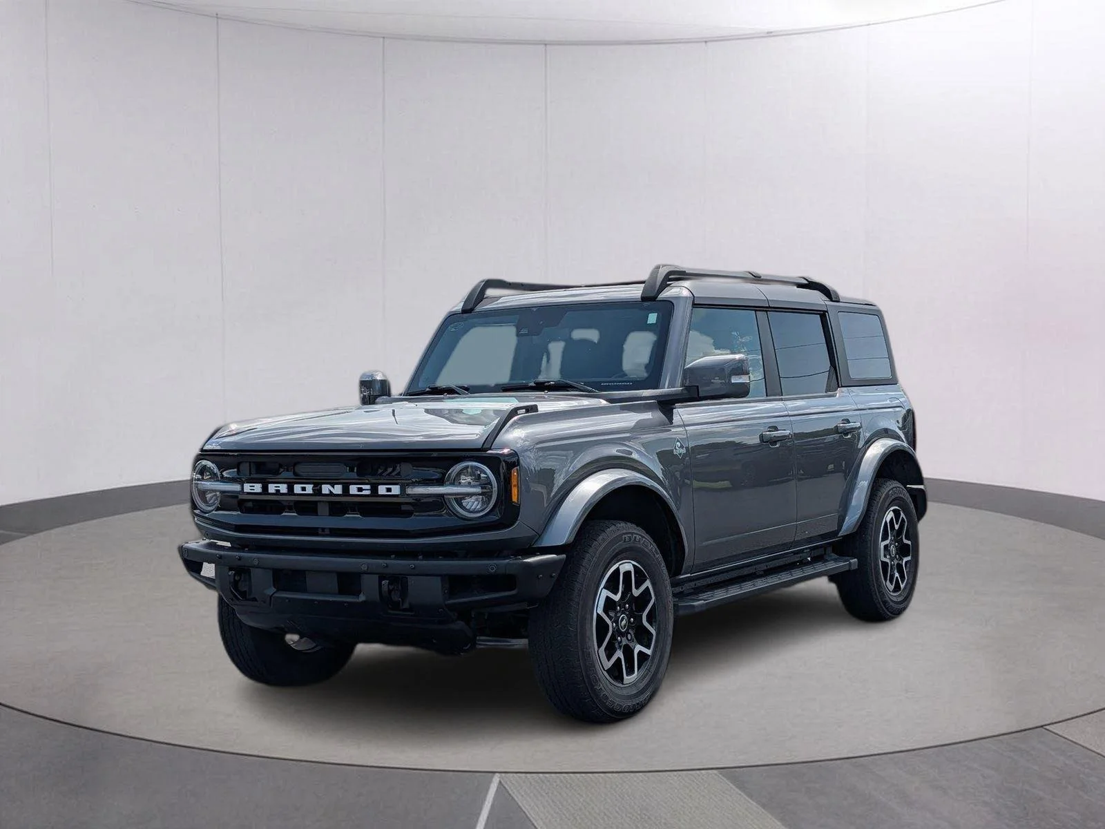 Used 2022 Carbonized Gray Ford Outer Banks image 1