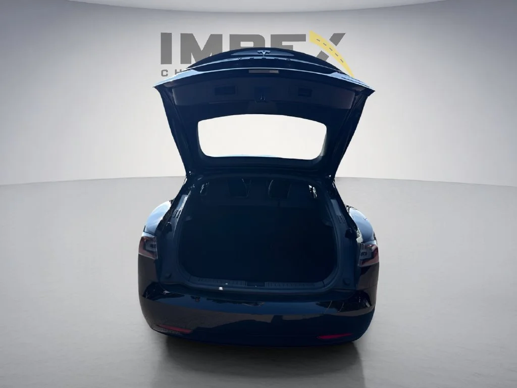 Used 2020  Tesla Performance image 28