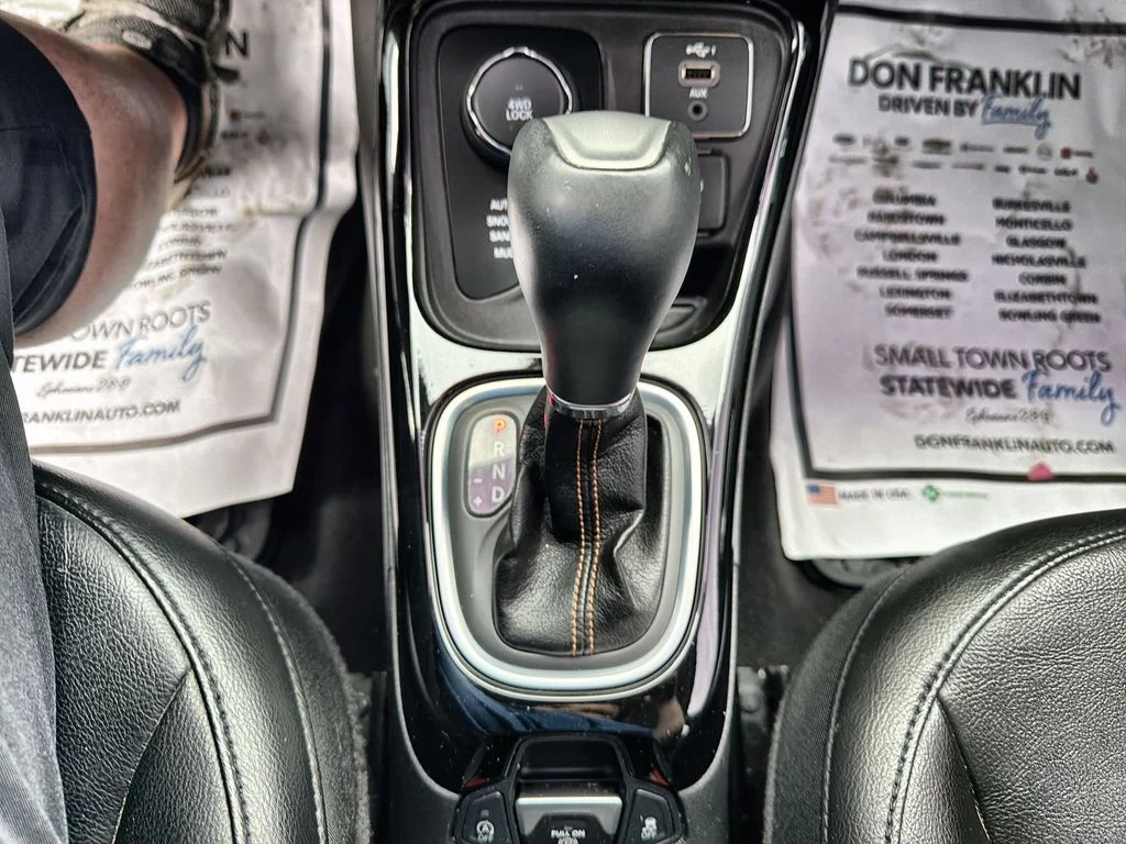 Used 2019 White Jeep Limited image 19