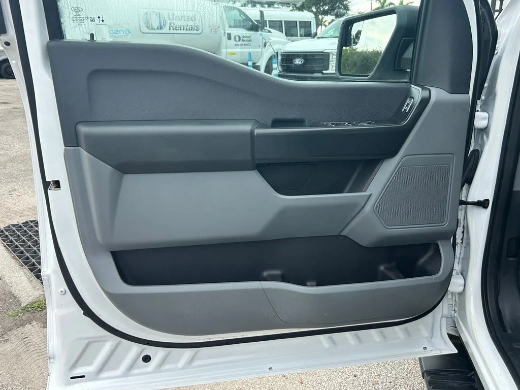 Used 2023 Oxford White Ford XL image 35