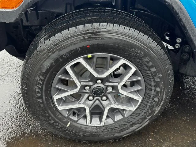 New 2026 Hydro Blue Pearl-Coat Exterior Paint Jeep Sahara image 10