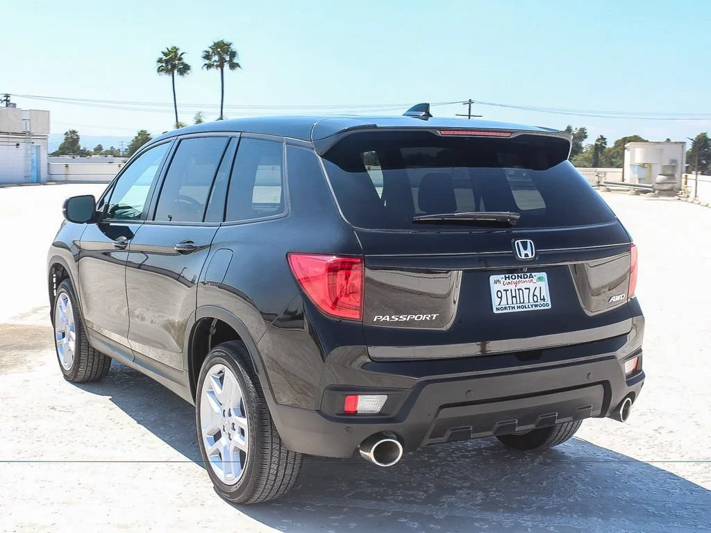 2025 Honda Passport EX-L - Photo 32
