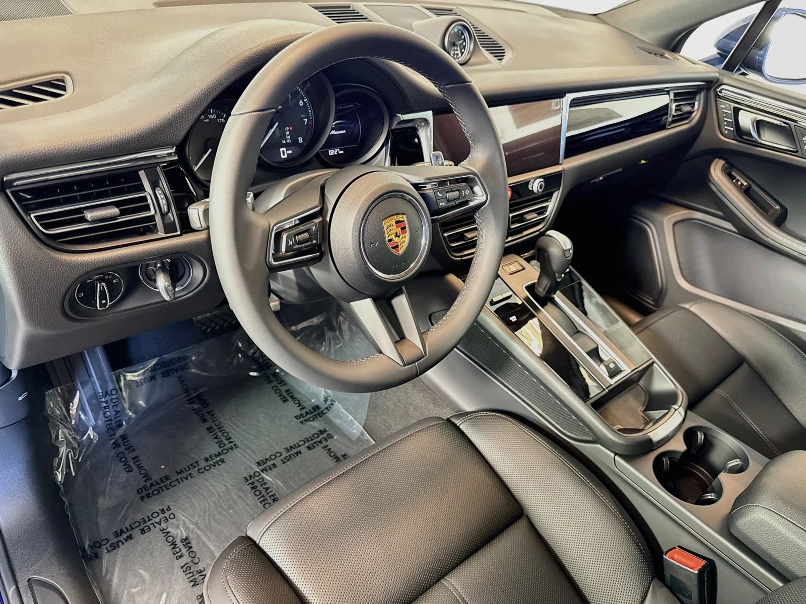New 2026 Gentian Blue Metallic Porsche  image 4