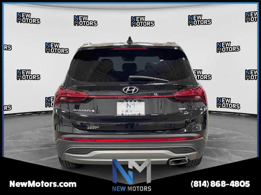 Used 2021 Twilight Black Hyundai SE image 4