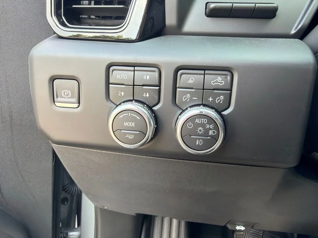 2026 GMC Sierra 1500 AT4X - Photo 30