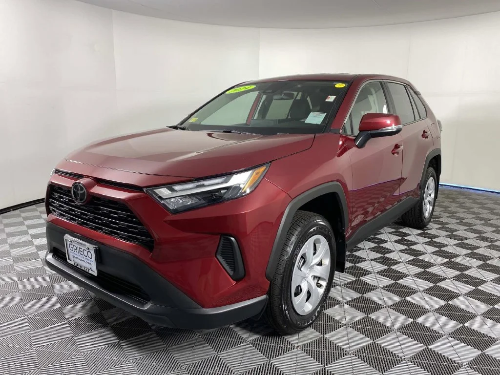 Used 2024 Pearl Toyota LE image 4