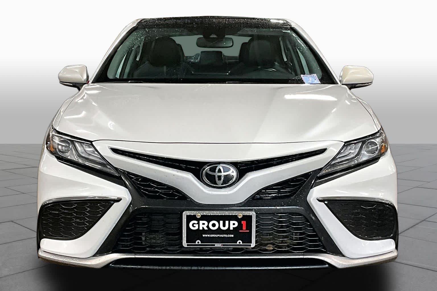 Certified Used 2021 Wind Chill Pearl Toyota XSE image 4