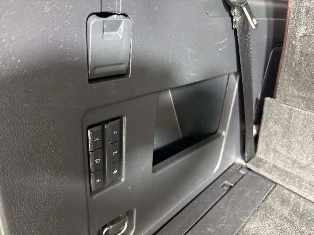 Used 2024 Black Ford Limited image 24