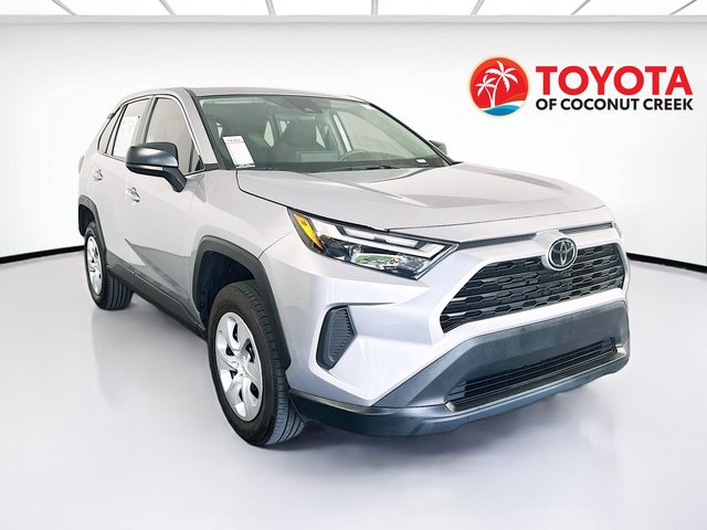 2024 Toyota RAV4 LE