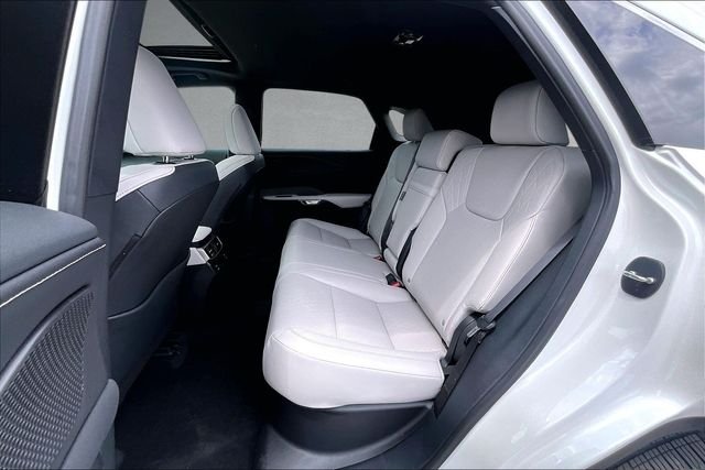 Used 2025 Eminent White Pearl Lexus 350 Premium Plus image 26