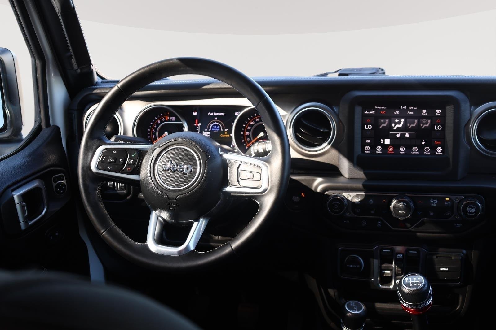 Used 2020 Bright White Clearcoat Jeep Sahara image 25