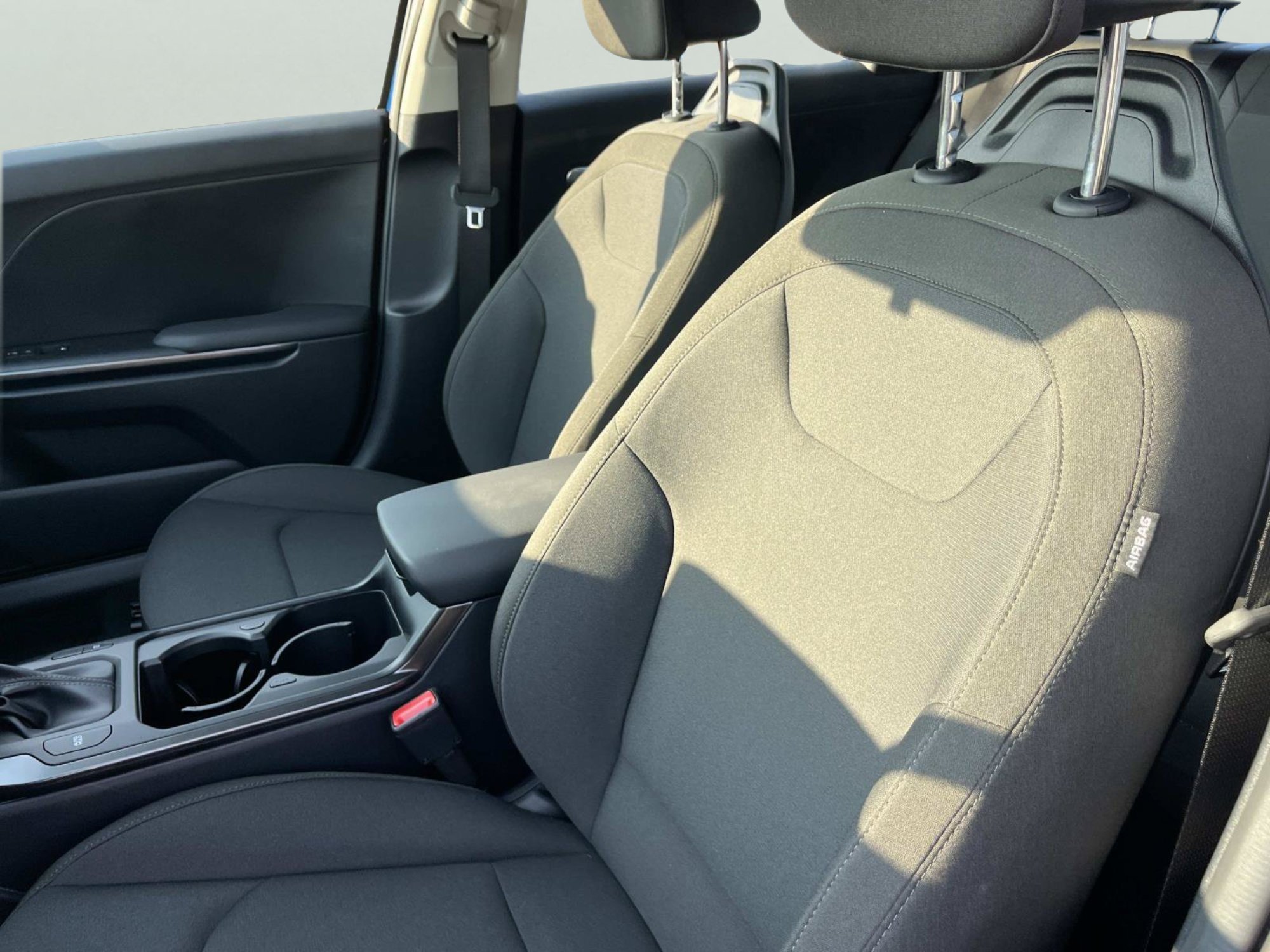 New 2026 Deep Sea Blue Kia LXS image 22