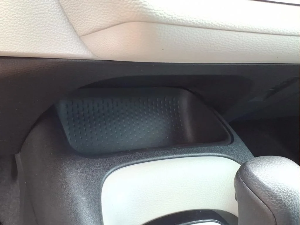 Used 2021 White Toyota LE image 7