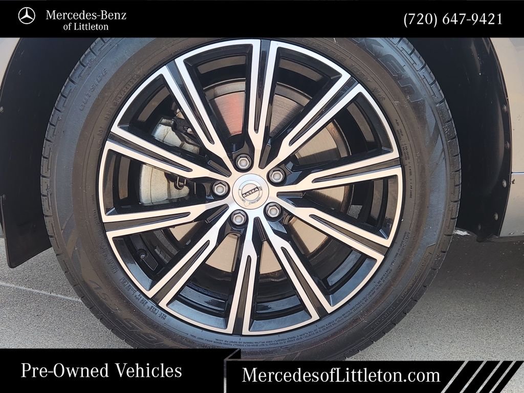 Used 2020 Gray Volvo T6 Inscription image 10