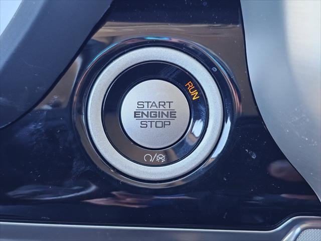 New 2025 Ivory White Tri-Coat Pearl-Coat Exterior Paint RAM  image 25