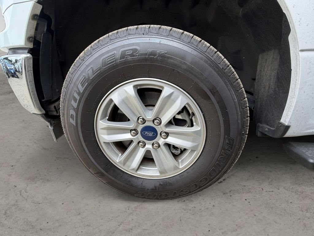 Used 2019 White Ford XLT image 9