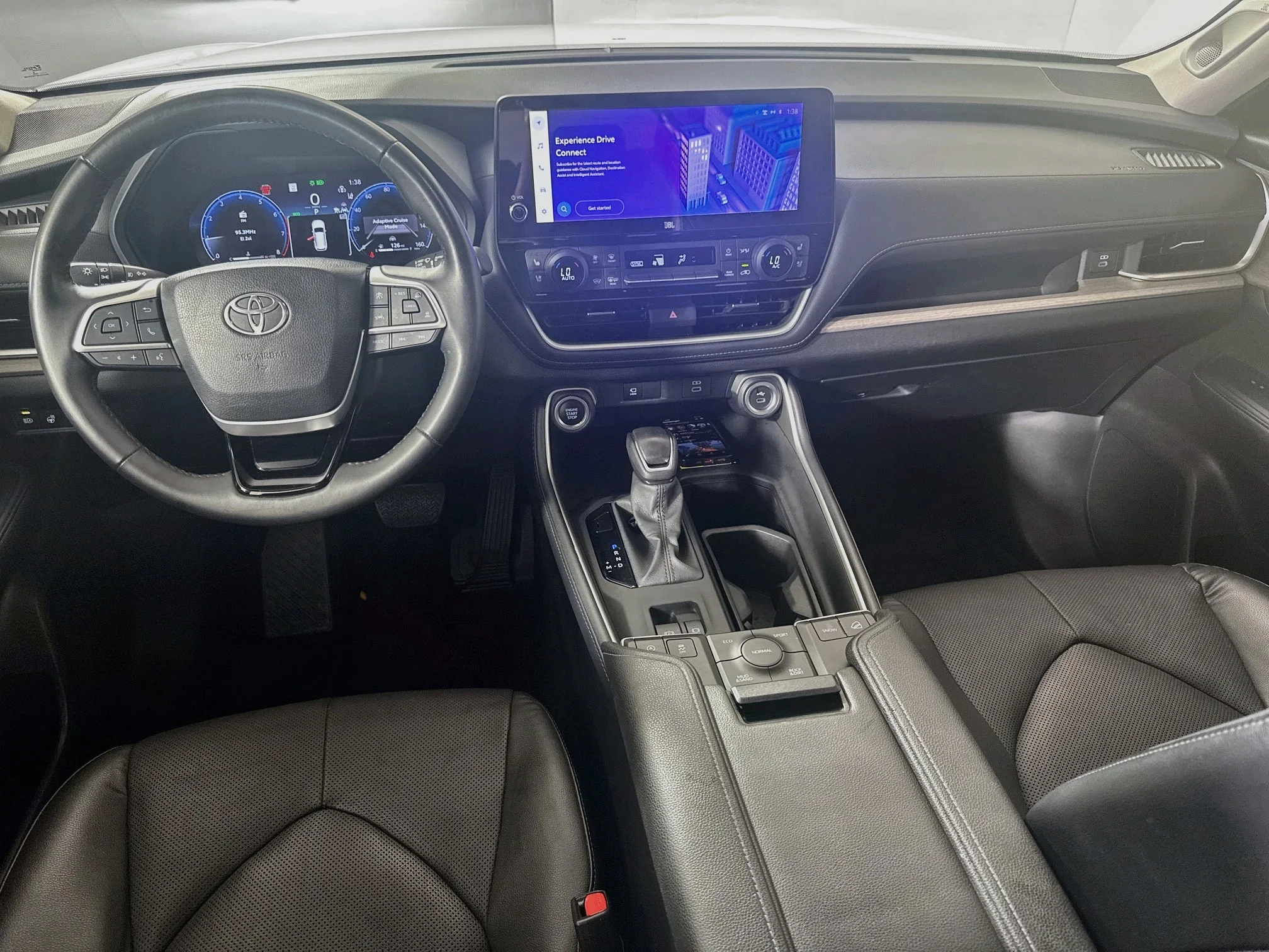 Certified Used 2024 Wind Chill Pearl Toyota Limited image 25
