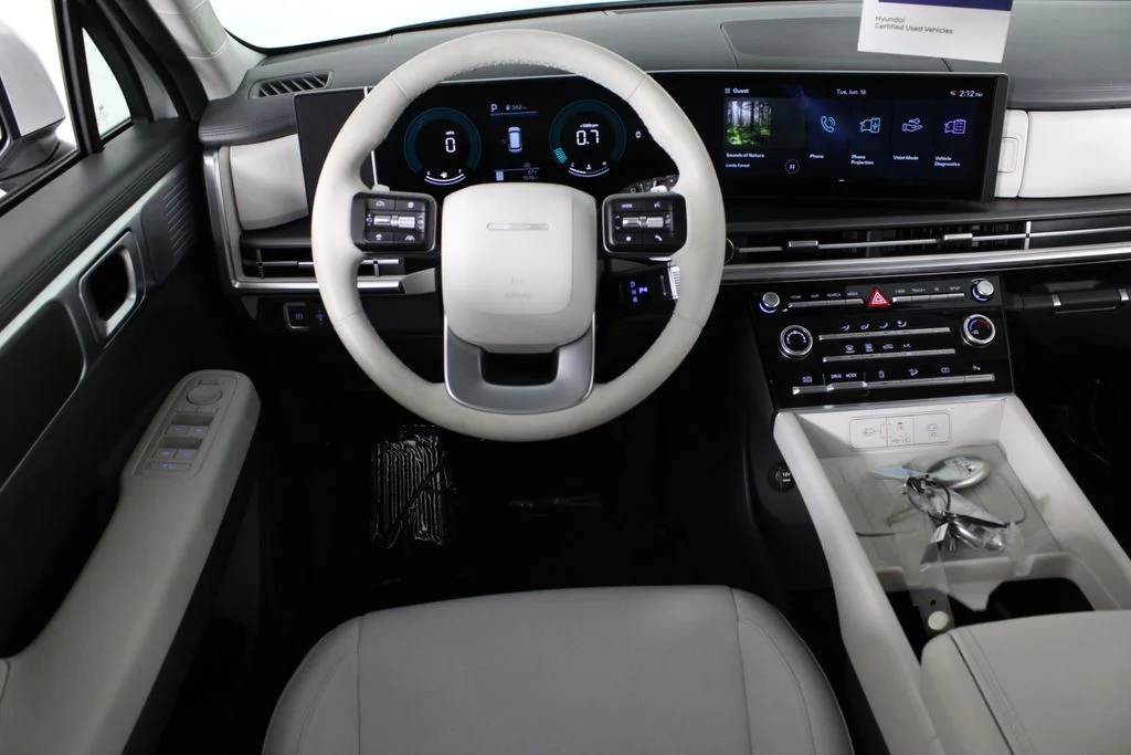 Used 2026 White Hyundai SE image 8