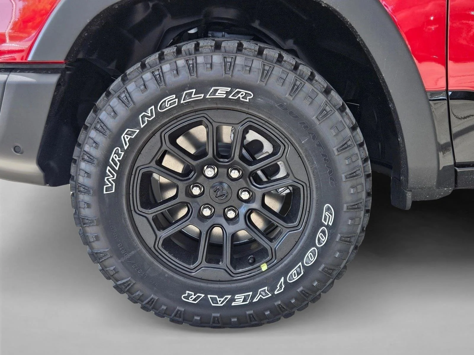 New 2026 Molten Red Pearl-Coat Exterior Paint RAM Rebel image 10