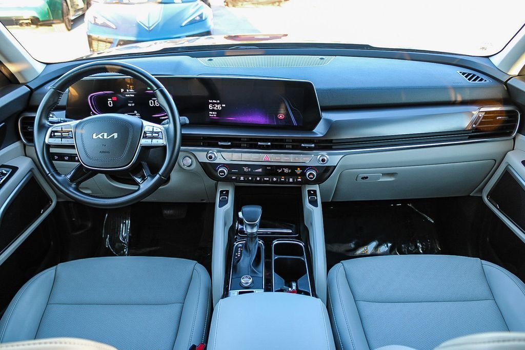 Used 2025 Midnight Kia S image 13