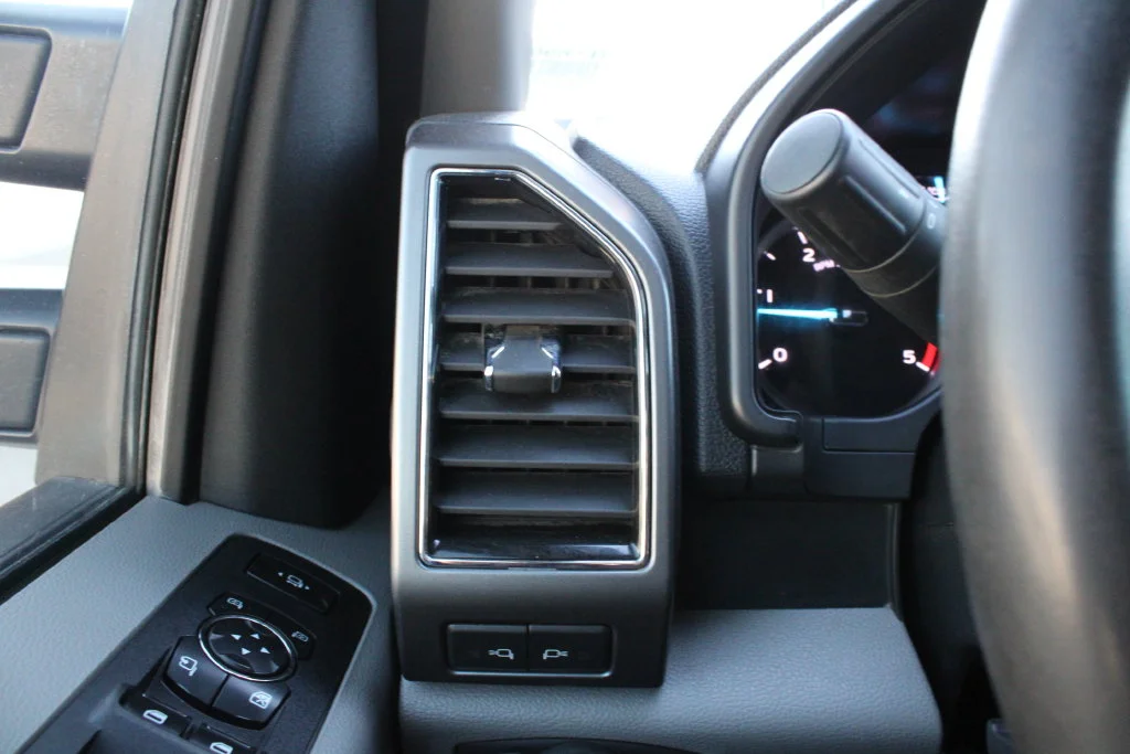 Used 2019 Gray Ford XLT image 7