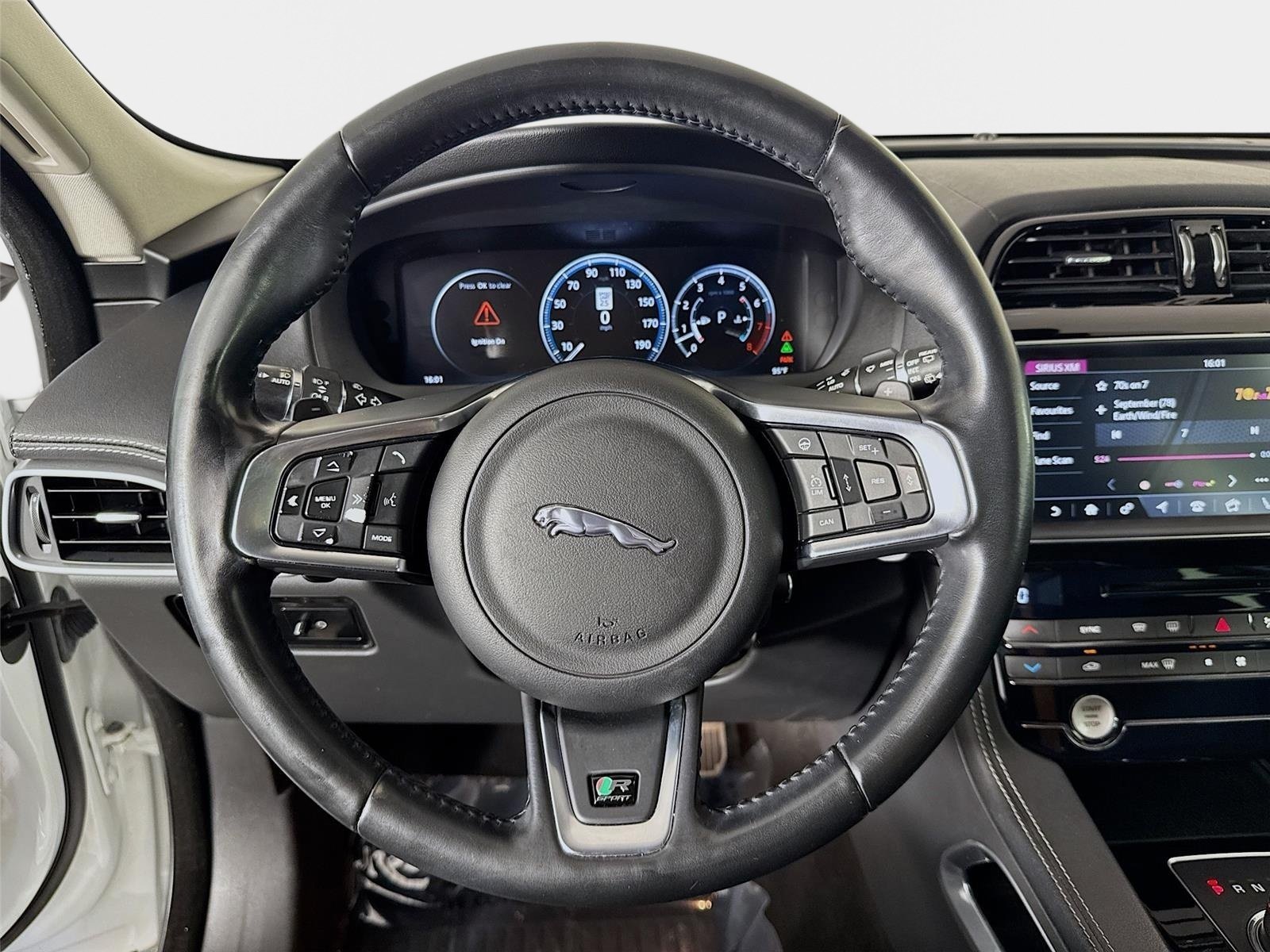 Used 2017 Polaris White Jaguar 35t R-Sport image 12
