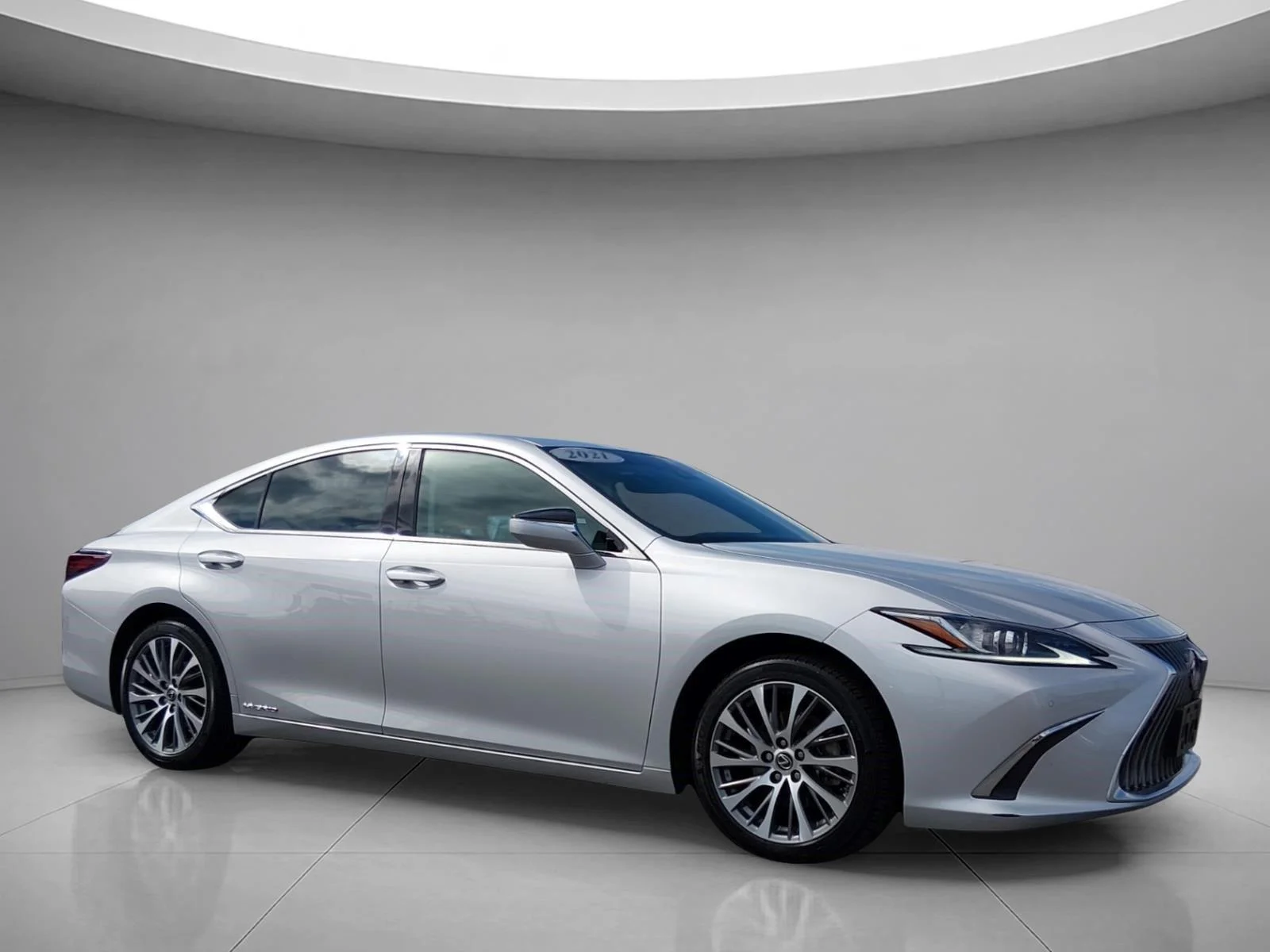 Used 2021 Silver Lining Metallic Lexus ES 300h image 7