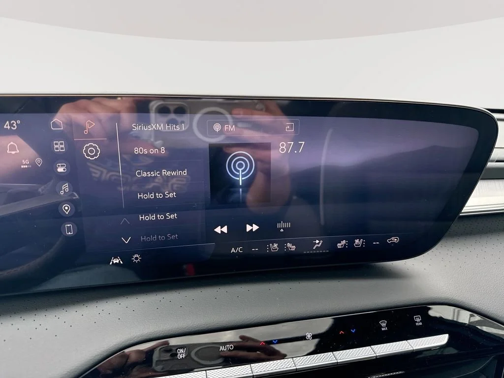 New 2026 Ebony Twilight Metallic Buick Avenir image 13