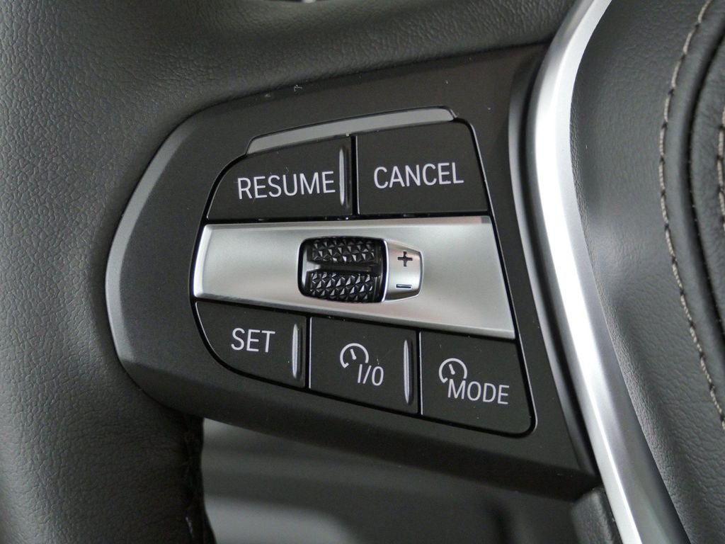 New 2026 Skyscraper Grey Metallic BMW xDrive40i image 41