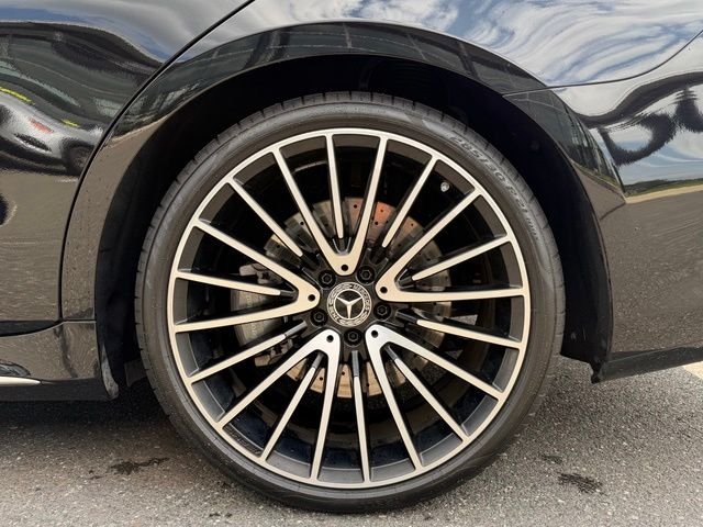 Certified Used 2023 Black Mercedes-Benz S 580 image 11