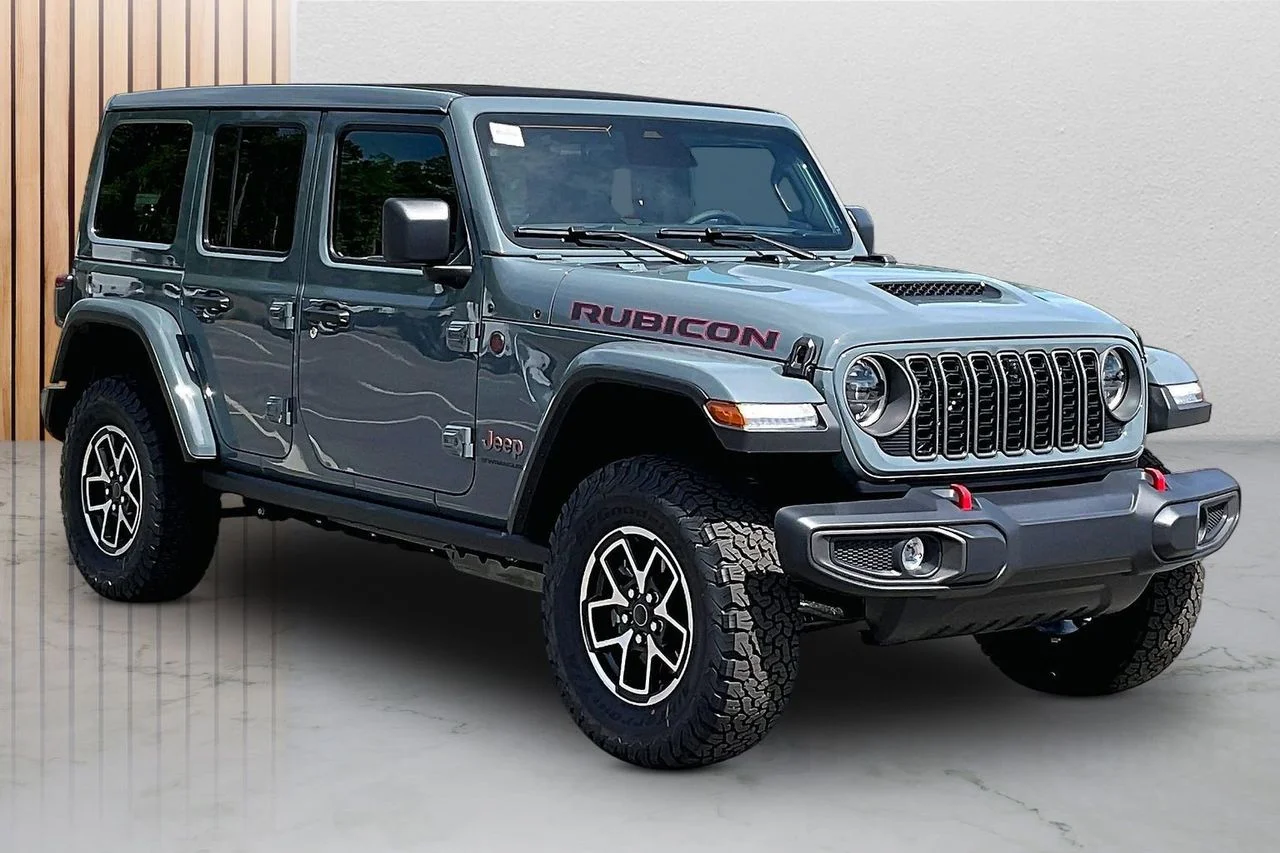 New 2026 Anvil Clear-Coat Exterior Paint Jeep Rubicon image 2