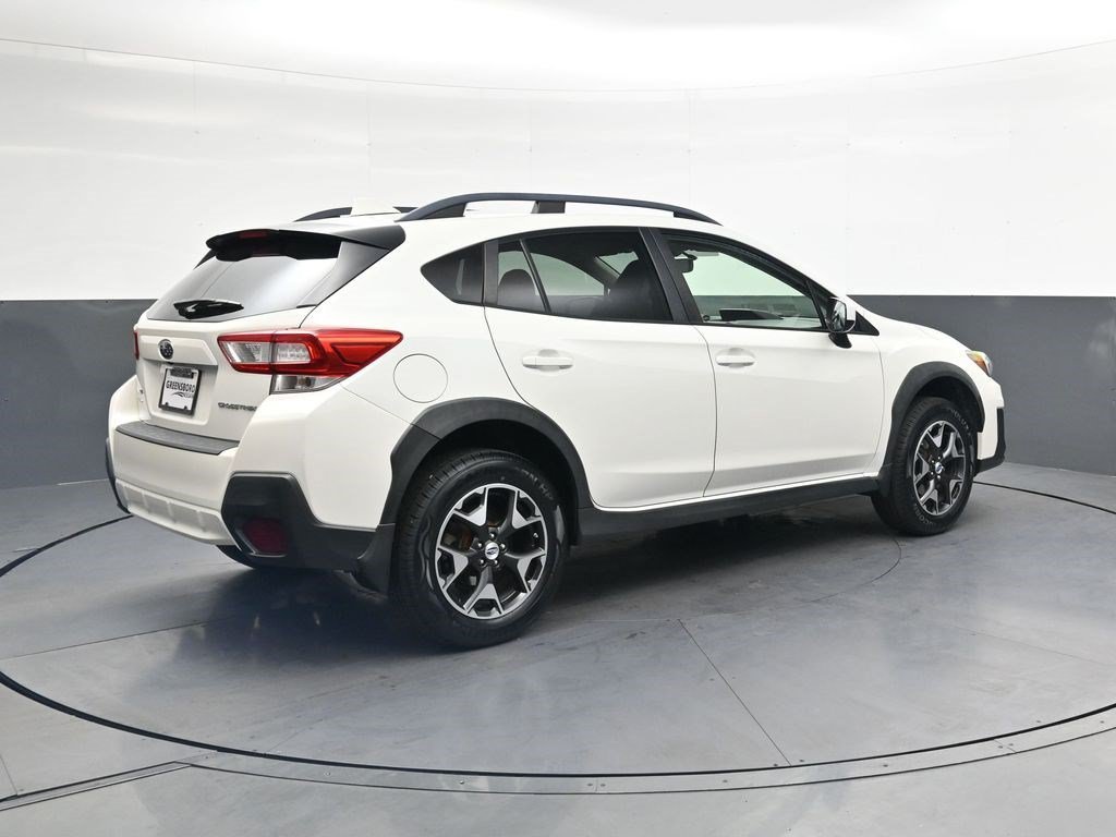 Used 2018 Crystal White Pearl Subaru Premium image 4