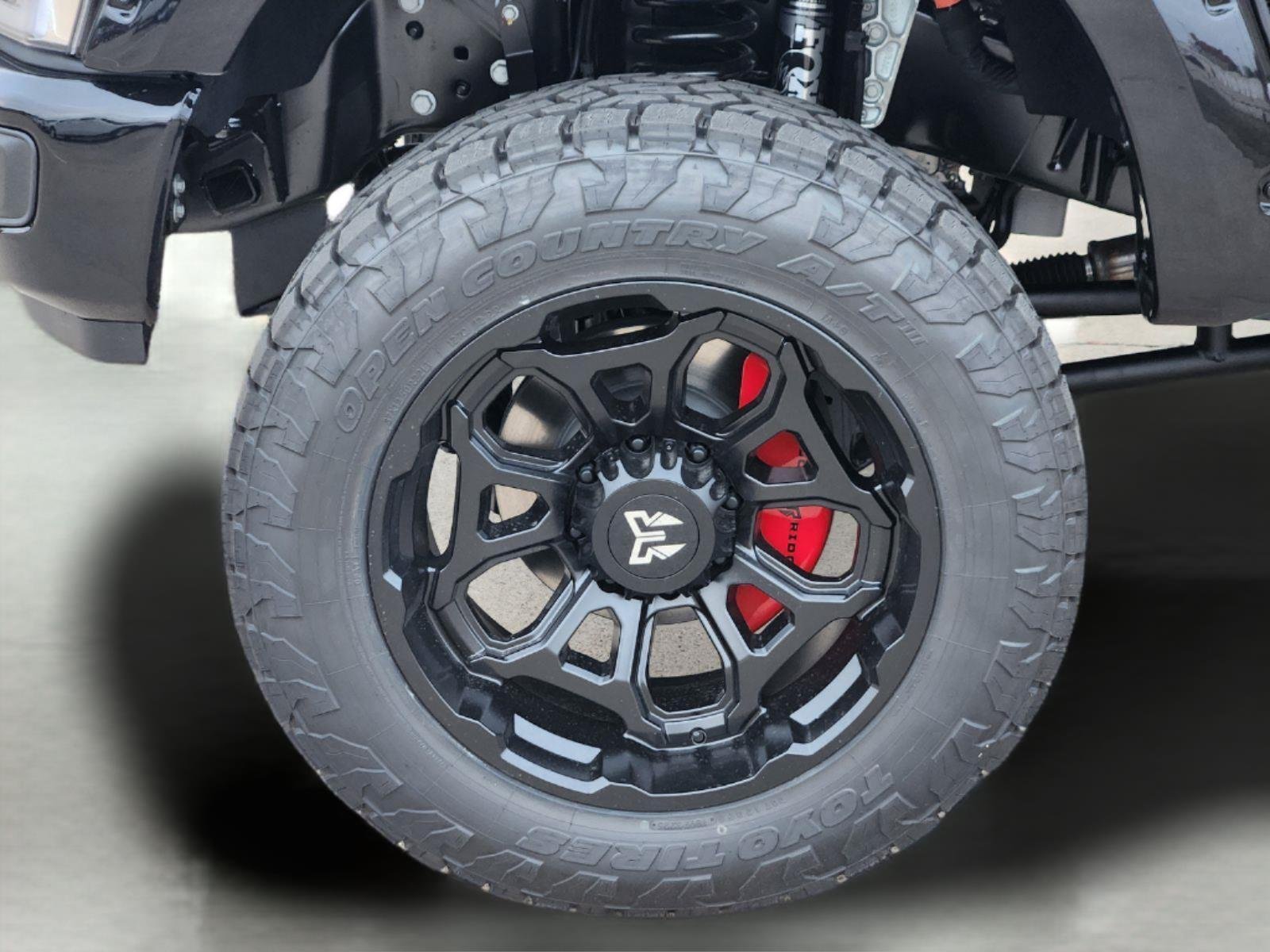 New 2026 Agate Black Metallic Ford F-250® Lariat® image 7