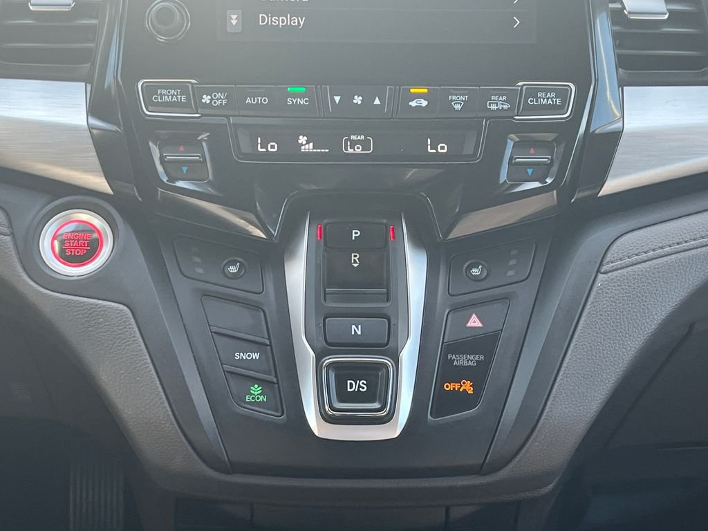 Used 2019 Silver Honda EX-L image 27